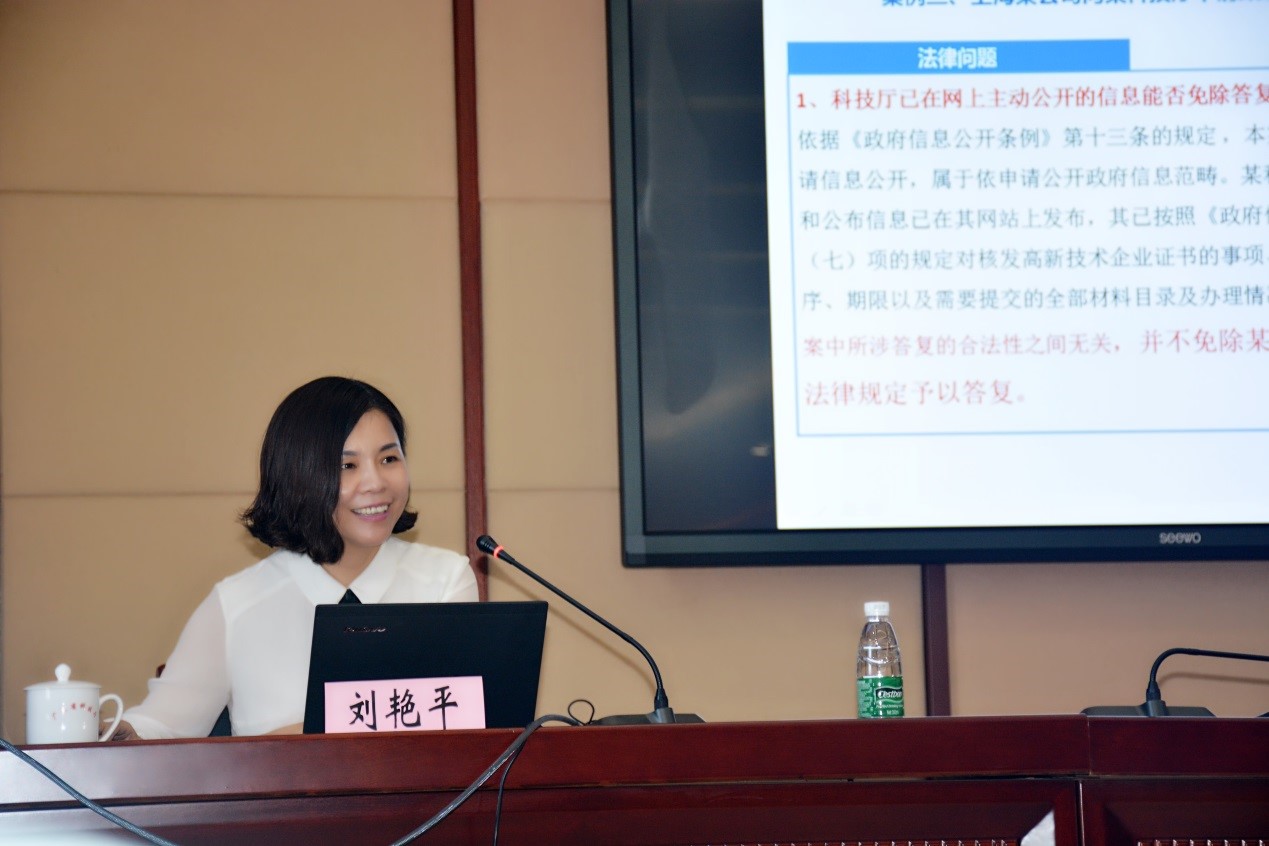 平博体育 平博体育官方网站 平博体育APP下载当选孩子们最喜欢的体育明星傅园慧今天参加临平区星桥二小体育文化节开幕式