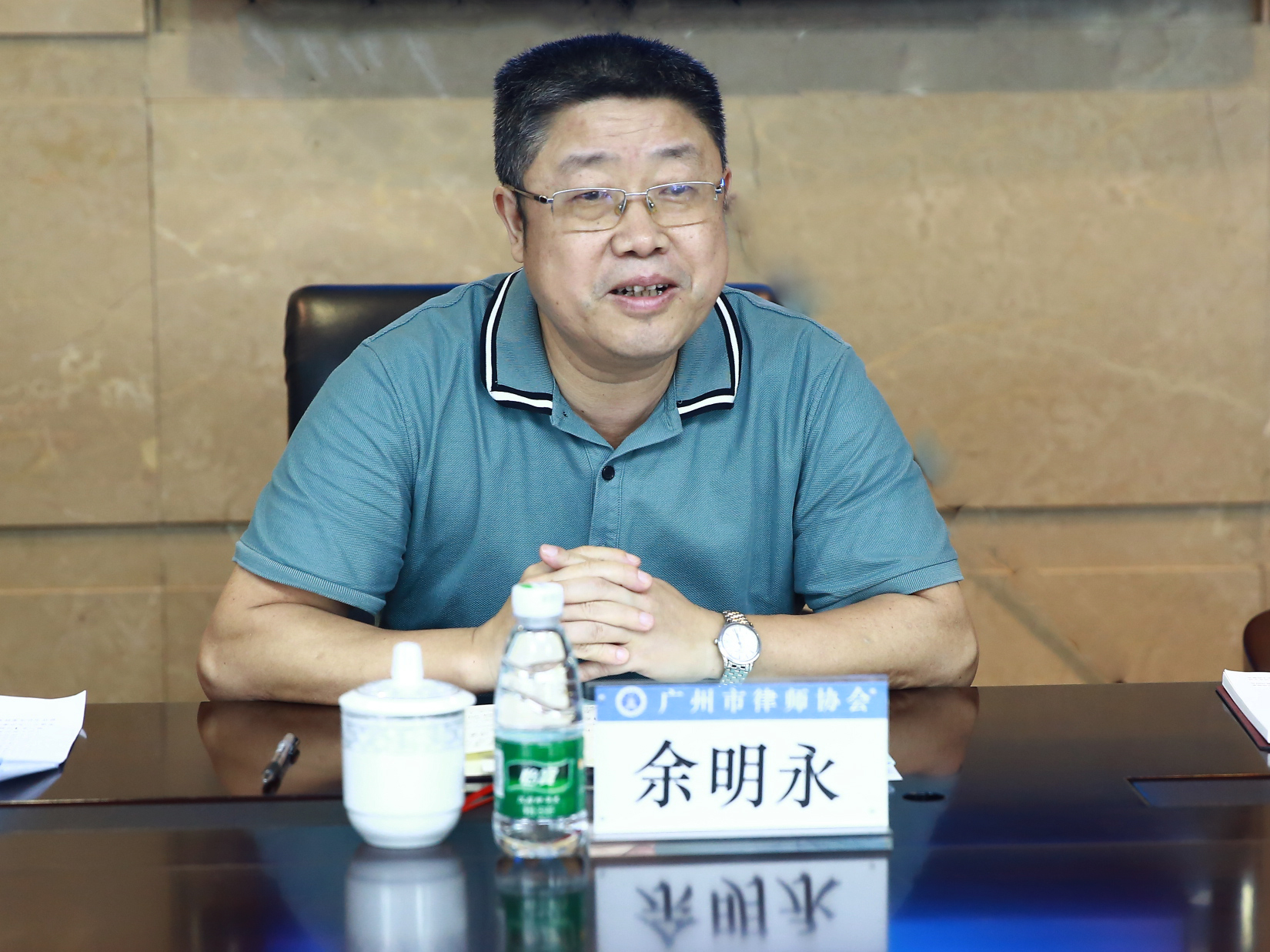 广州市人大常委会副主任余明永一行到我会开展优化律师执业环境专题