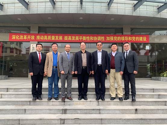 深圳广东籍人口比例_深圳人口年龄结构比例(2)