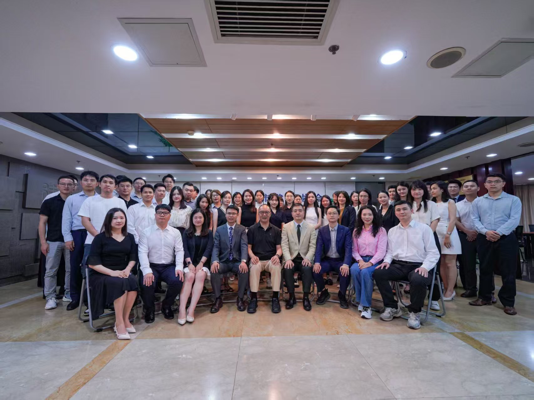 c1f42fbf-1832-4f64-8b68-f97f7b30cdf8.jpg