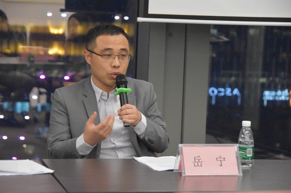 公诉方分享嘉宾为张伟伟(原某高院刑庭法官),岳宁(原重庆某检察院公诉